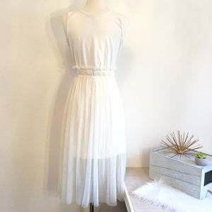 ⚜️Chelsea & Violet/Anthropologie⚜️ Tulle M